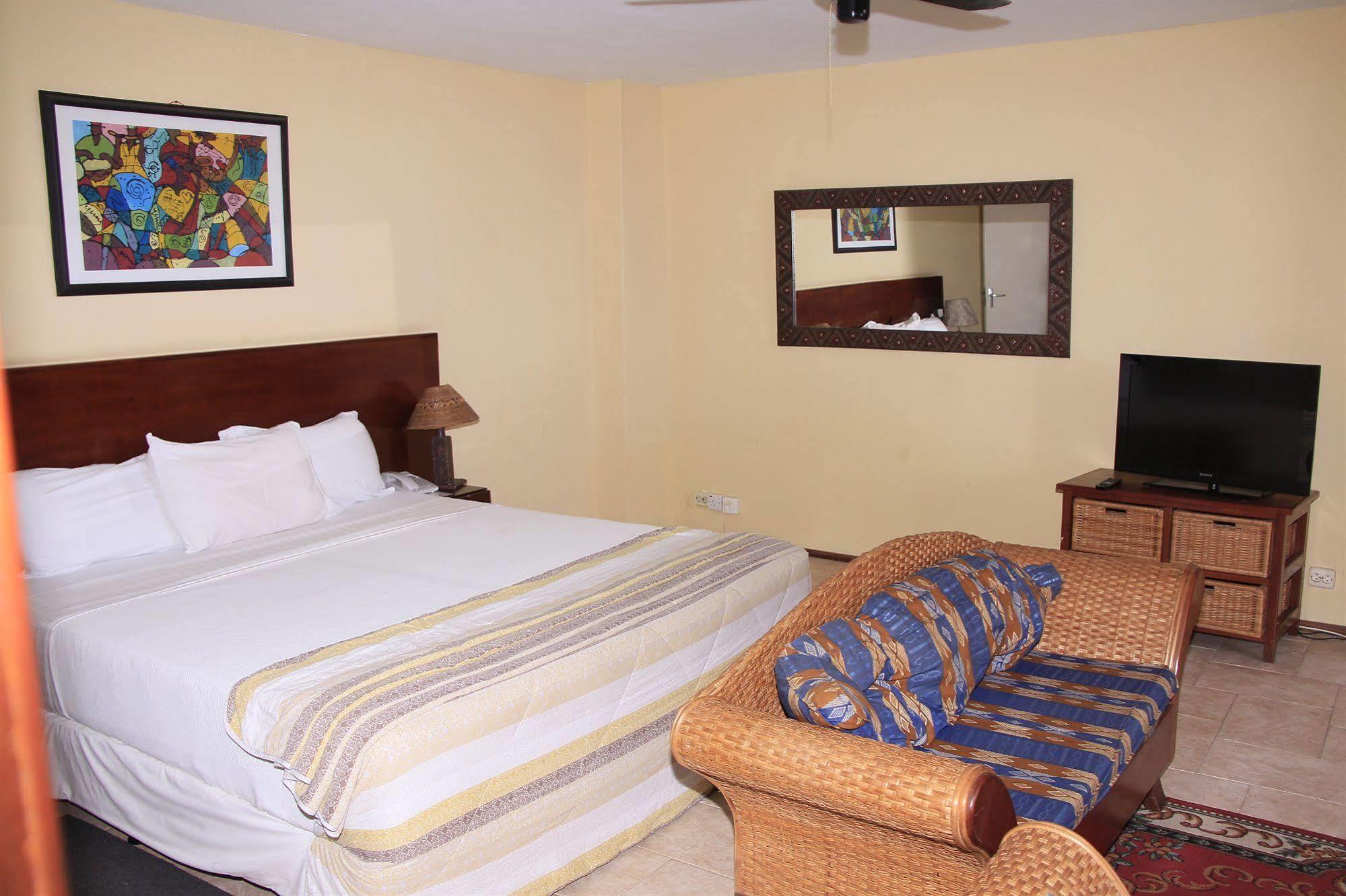 Best Western Plus Accra Beach Hotel Teshie Екстер'єр фото